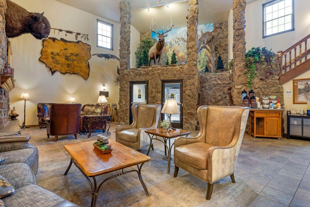 Comfort Inn & Suites Mt Rushmore Keystone Extérieur photo