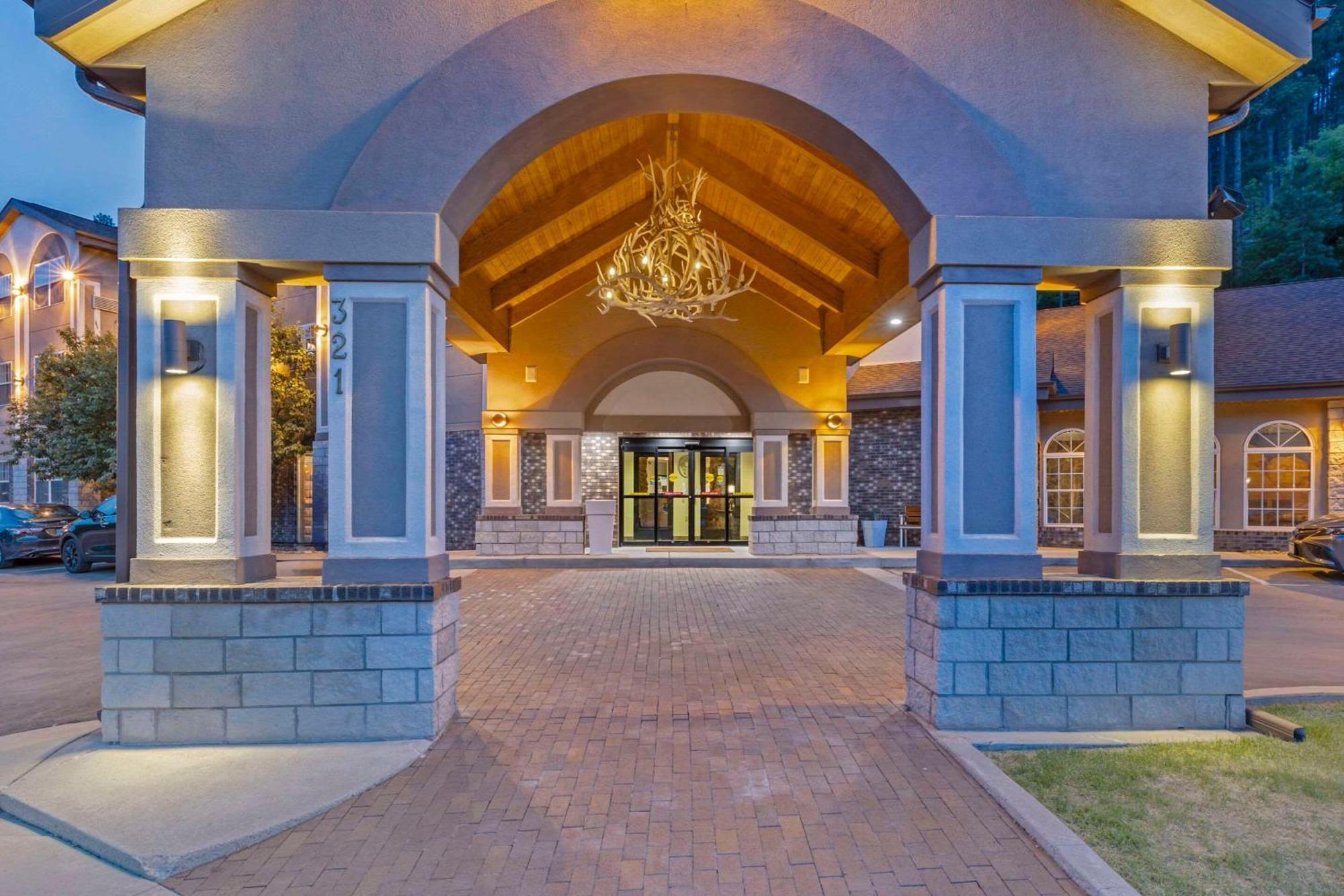 Comfort Inn & Suites Mt Rushmore Keystone Extérieur photo