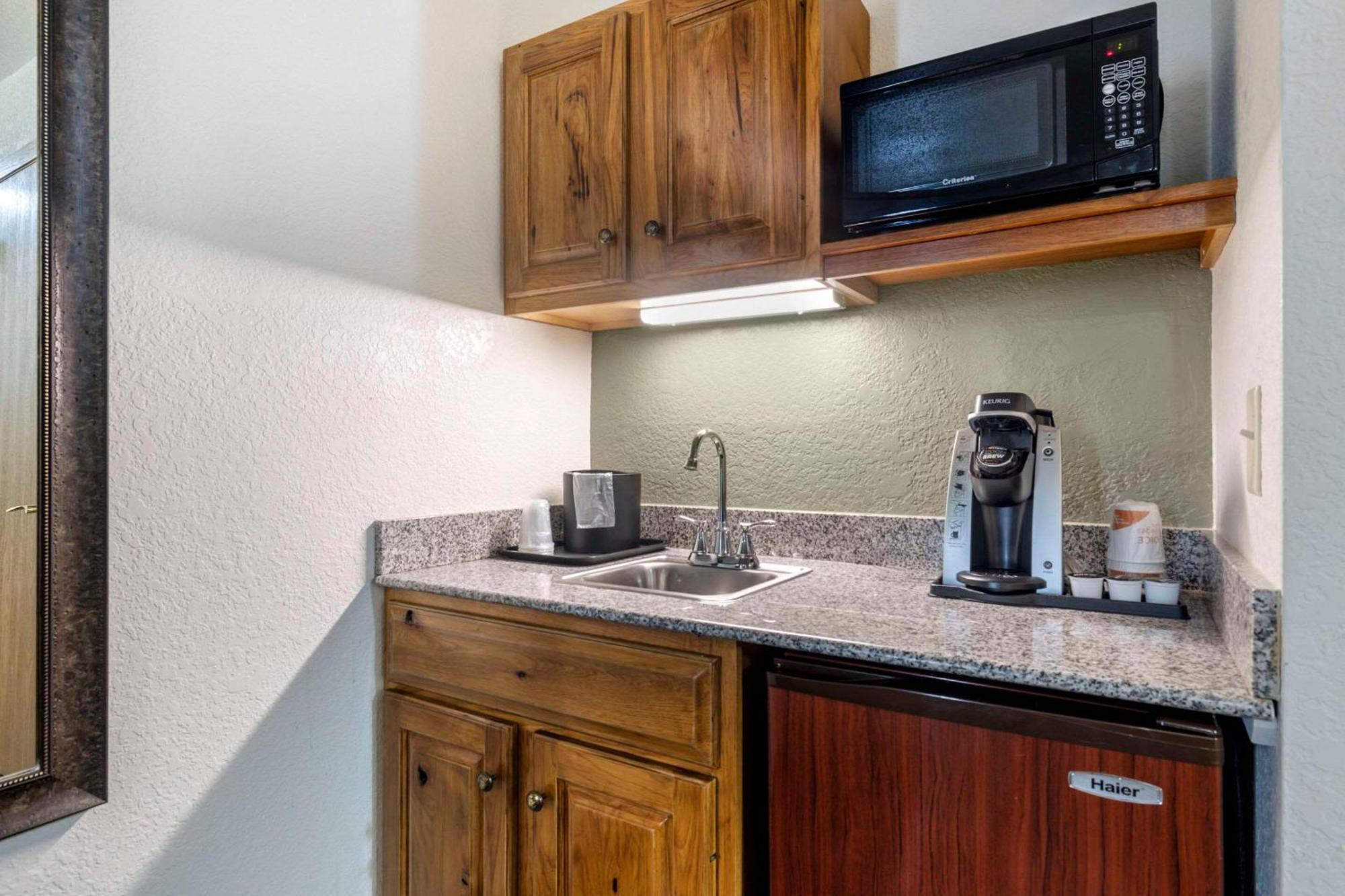 Comfort Inn & Suites Mt Rushmore Keystone Extérieur photo
